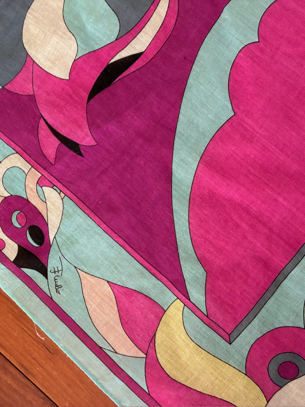 Stunning Emilio Pucci Multicolor Cotton Scarf - Picture 6 of 9